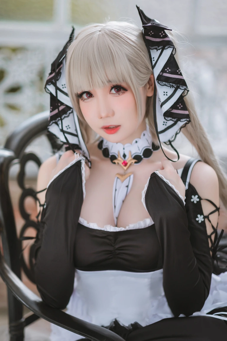 焖焖碳《可畏》主题写真：20张全套美图