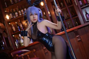 虎森森《新泽西 花园兔女郎》主题写真：20张全套美图