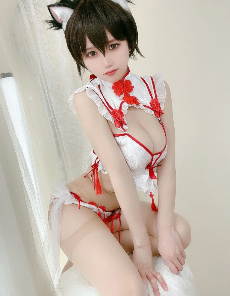 小仓千代《猫耳短发》主题写真：20张全套美图