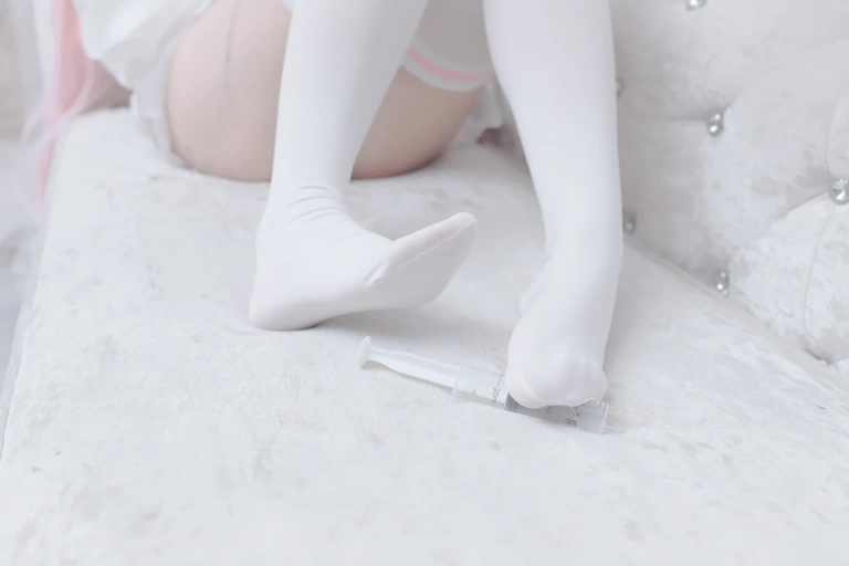 朝霧愛《英仙座护士》主题写真：20张全套美图