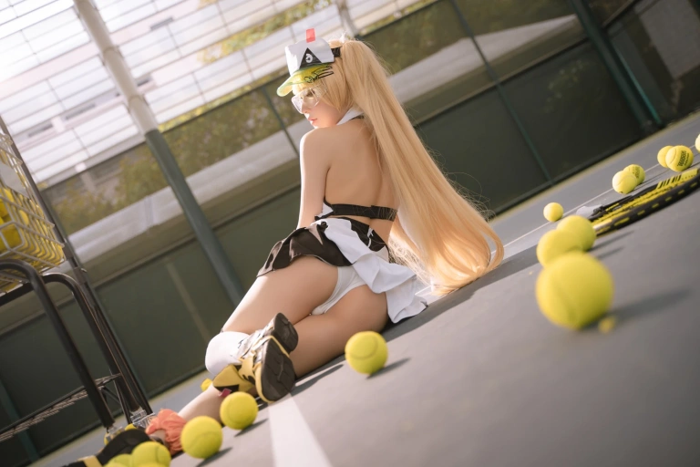 阿包也是兔娘《贝奇网球服》主题写真：21张全套美图