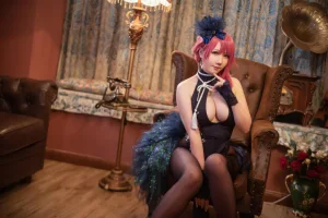 是本末末《黑太子》主题写真：25张全套美图