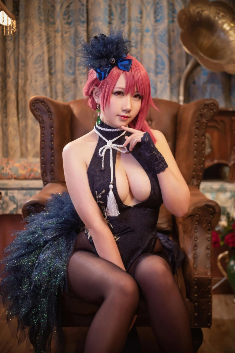 是本末末《黑太子》主题写真：25张全套美图