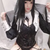 蜜汁猫裘《修女》主题写真：25张全套美图