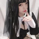 蜜汁猫裘《修女》主题写真：25张全套美图