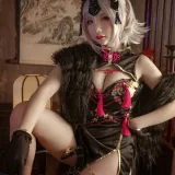 是一只熊仔《黑贞》主题写真：26张全套美图