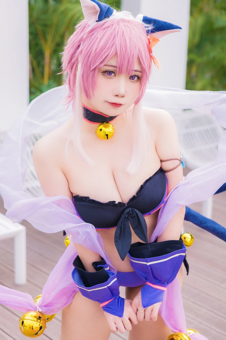 贞子蜜桃《九月舰长 宫坂珠希 泳装》主题写真：30张全套美图