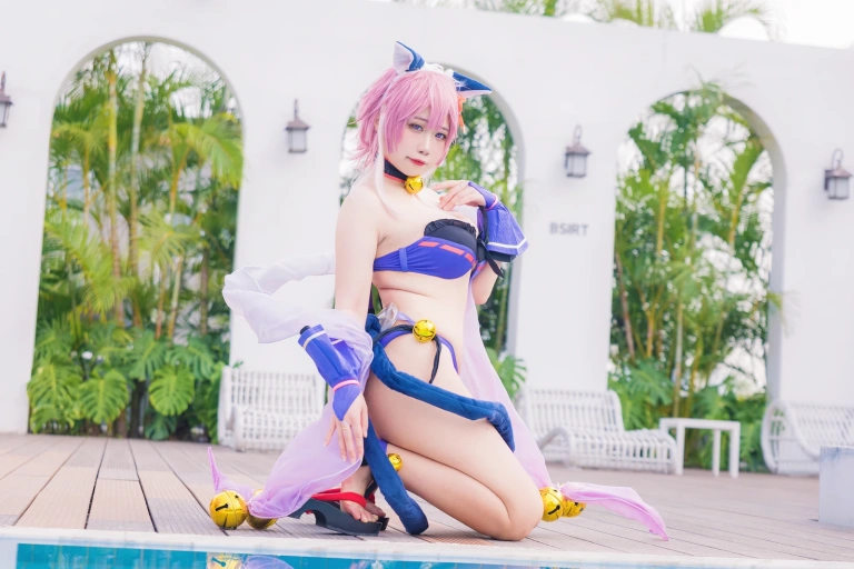 贞子蜜桃《九月舰长 宫坂珠希 泳装》主题写真：30张全套美图