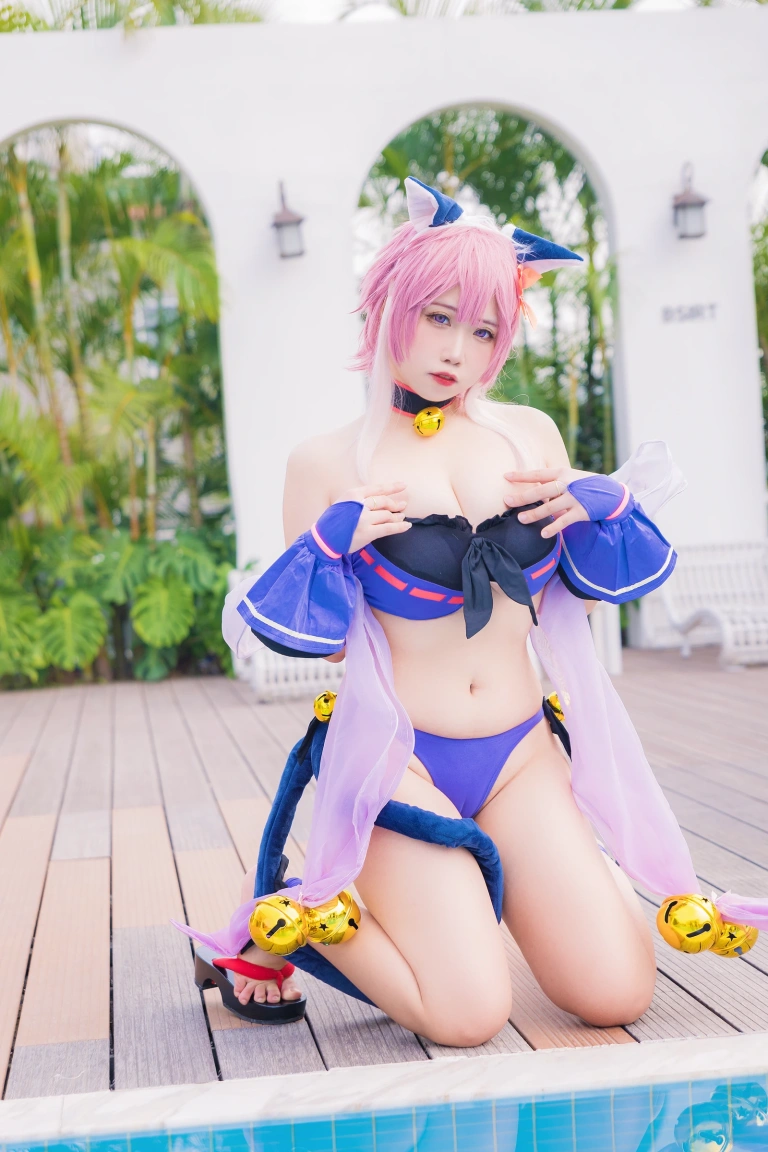 贞子蜜桃《九月舰长 宫坂珠希 泳装》主题写真：30张全套美图