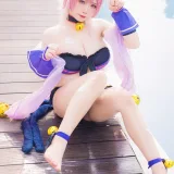 贞子蜜桃《九月舰长 宫坂珠希 泳装》主题写真：30张全套美图