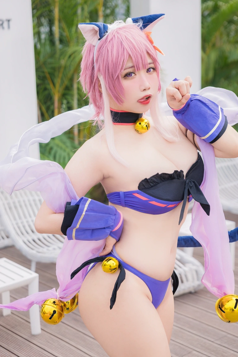 贞子蜜桃《九月舰长 宫坂珠希 泳装》主题写真：30张全套美图