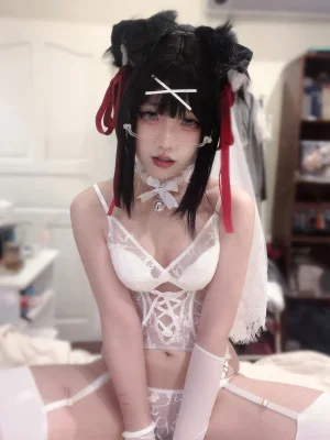 清水凪《小狗花嫁》主题写真：37张全套美图，含3个视频