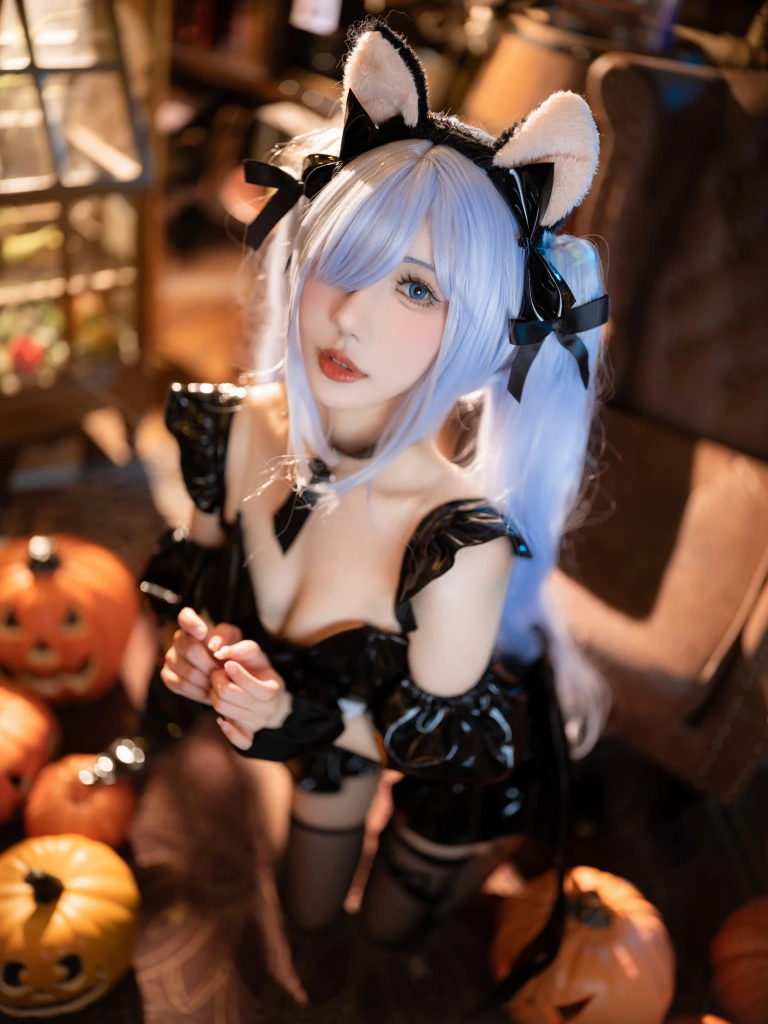 仙女月《万圣雅努斯》主题写真：37张全套美图