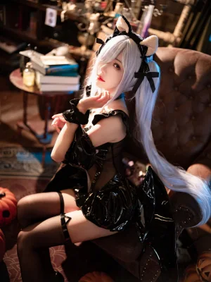 仙女月《万圣雅努斯》主题写真：37张全套美图