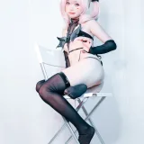 神沢永莉《万圣节 粉毛小恶魔》主题写真：41张全套美图