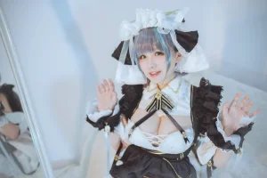 阿半今天很开心《柴郡》主题写真：42张全套美图
