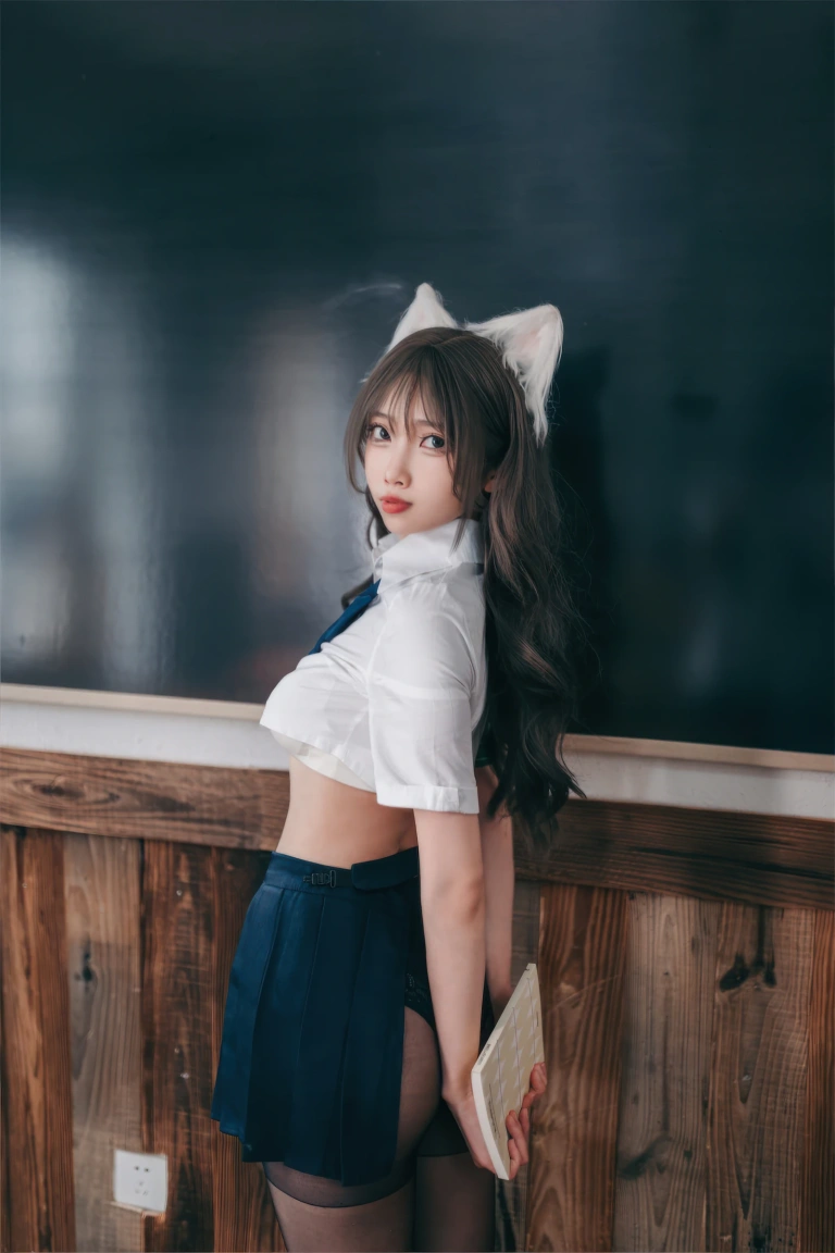 杏仁曲奇《生徒会坏猫猫》主题写真：52张全套美图