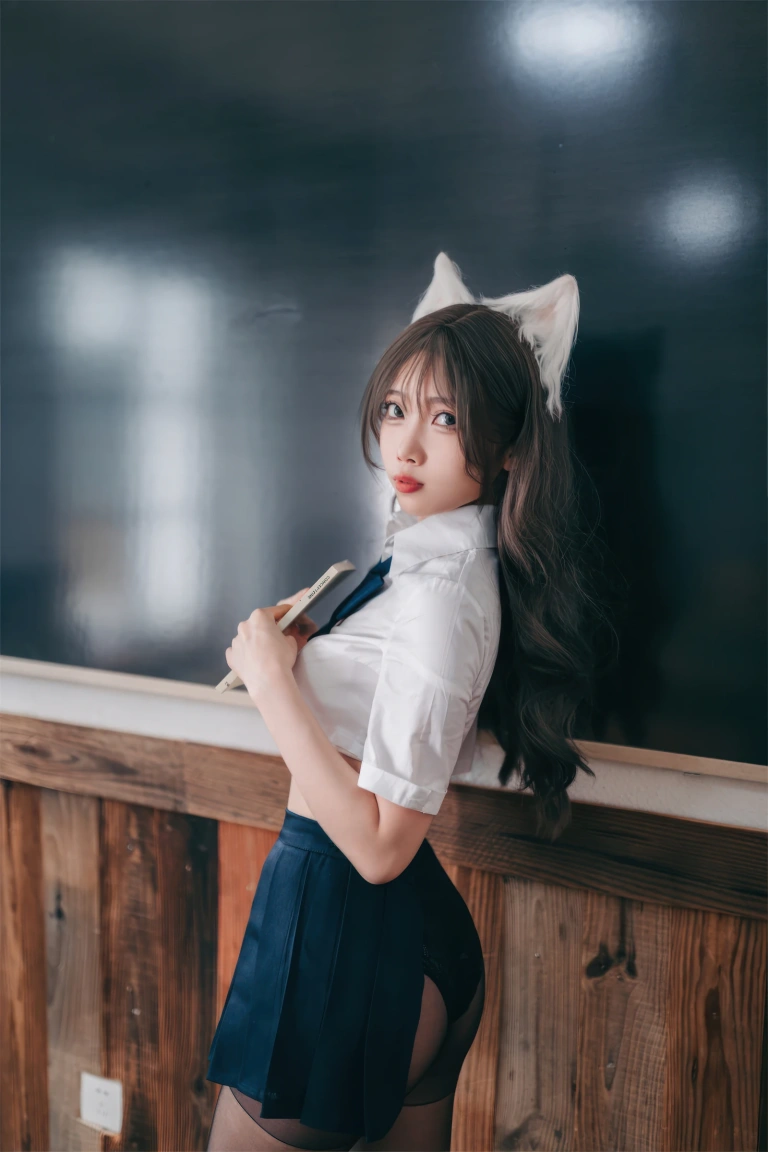 杏仁曲奇《生徒会坏猫猫》主题写真：52张全套美图