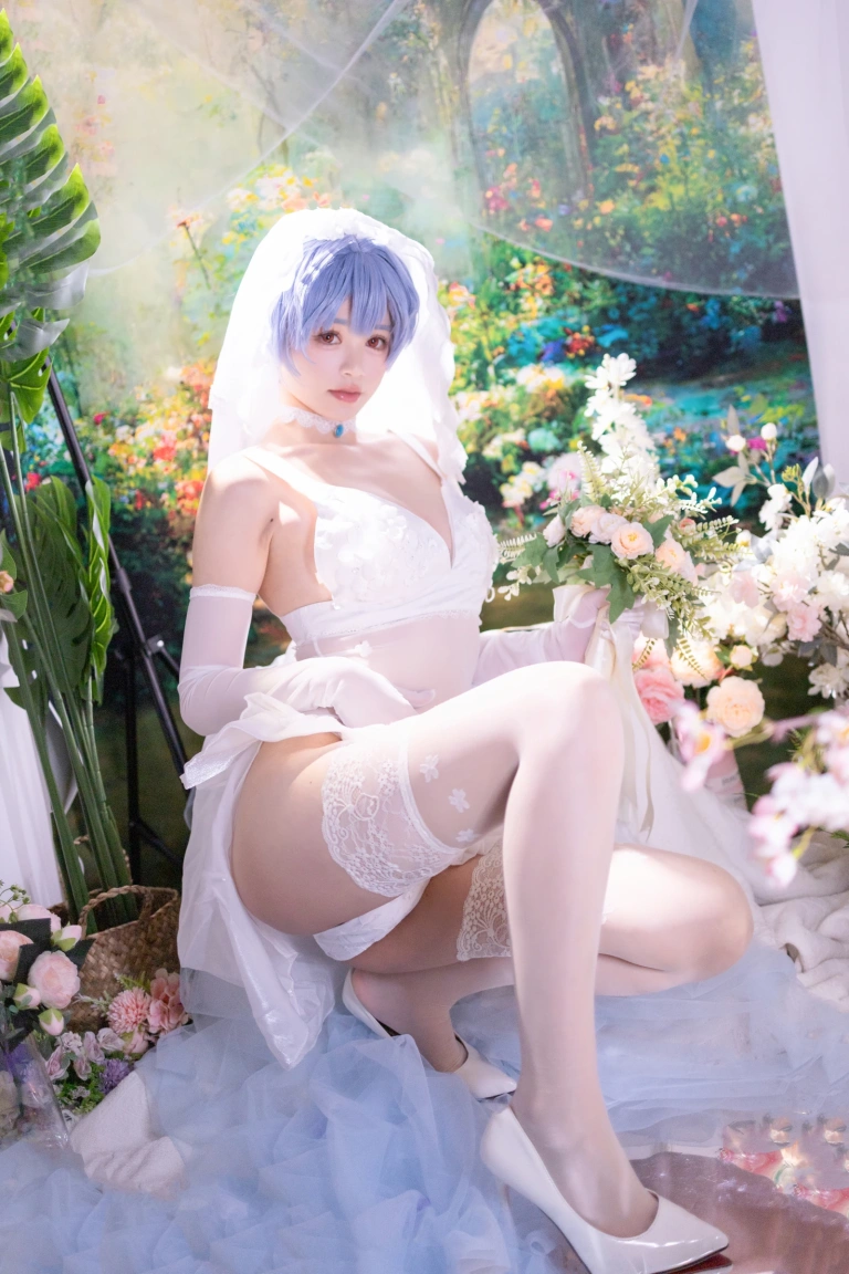 星黛鹿鹿《新世纪福音战士 绫波丽花嫁》主题写真：53张全套美图