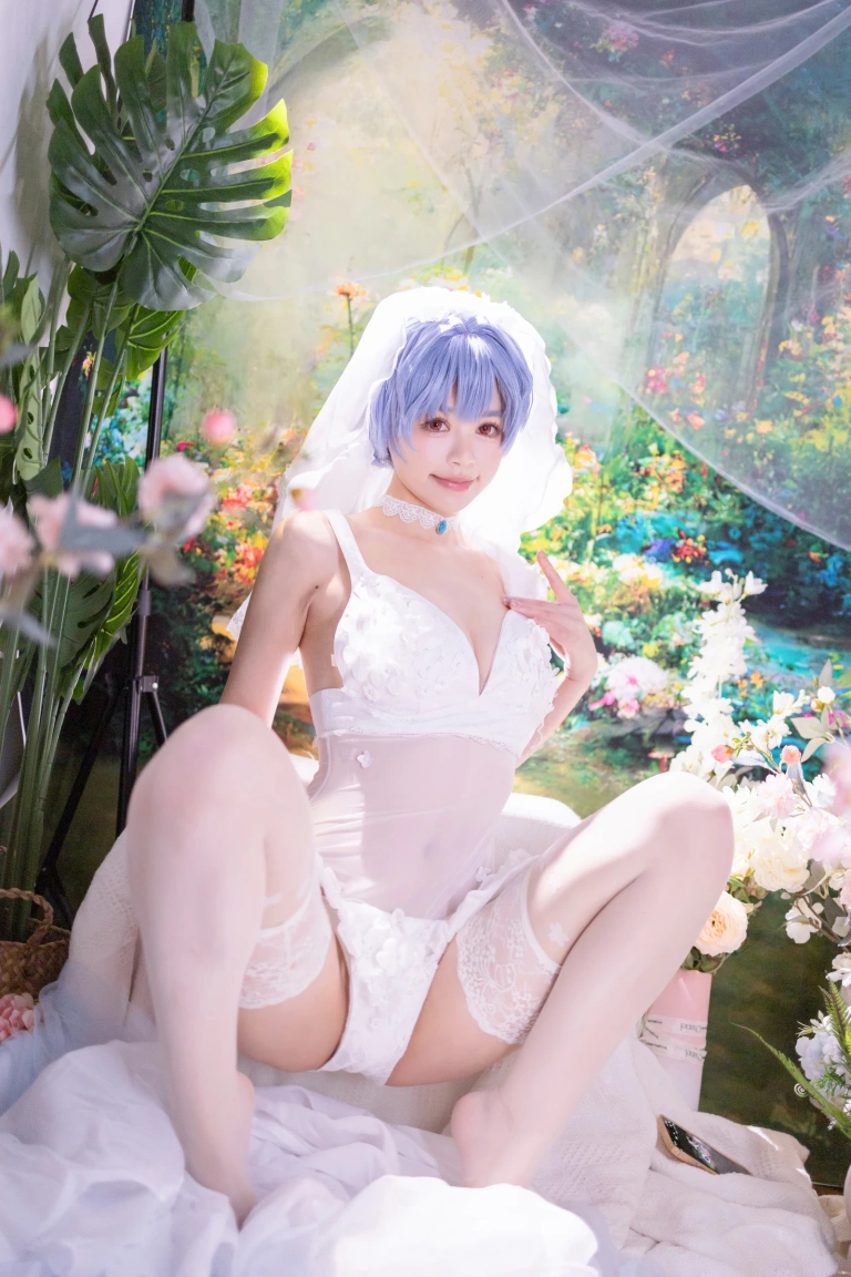 星黛鹿鹿《新世纪福音战士 绫波丽花嫁》主题写真：53张全套美图