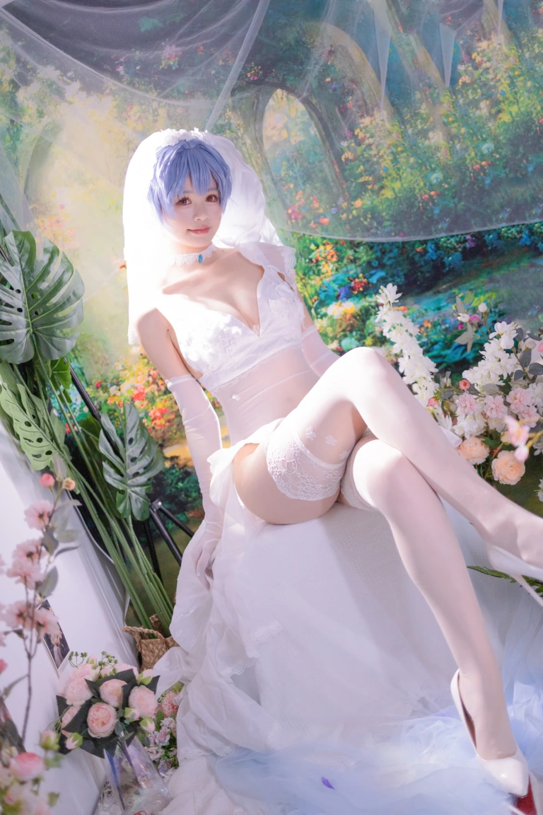 星黛鹿鹿《新世纪福音战士 绫波丽花嫁》主题写真：53张全套美图