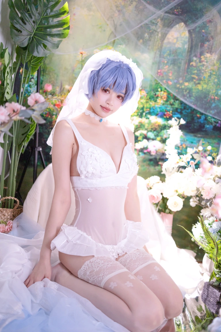 星黛鹿鹿《新世纪福音战士 绫波丽花嫁》主题写真：53张全套美图