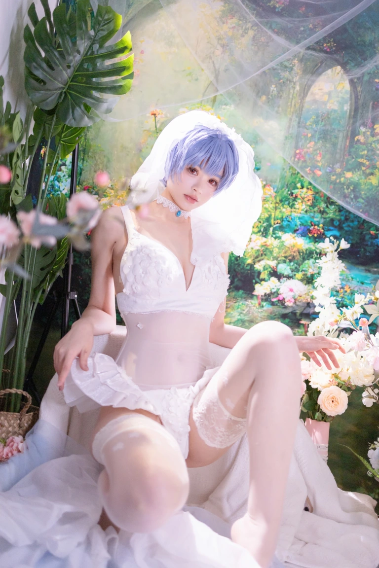 星黛鹿鹿《新世纪福音战士 绫波丽花嫁》主题写真：53张全套美图