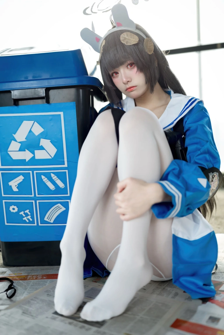 九柒喵《蔚蓝档案 霞沢美游》主题写真：55张全套美图