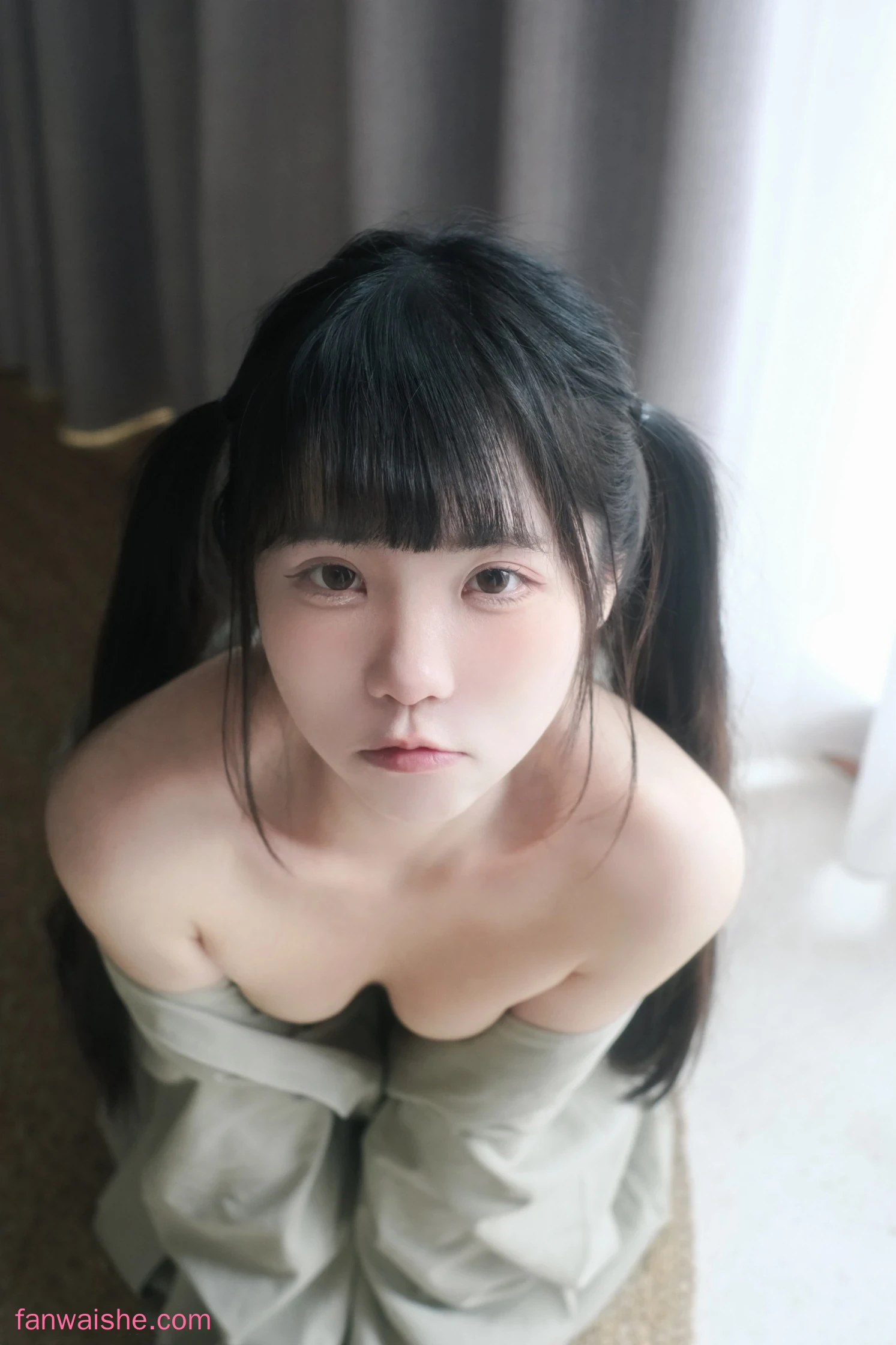 可可小白兔 可可小白兔 NO.014 - 在陽台做壞事的小兔兔
