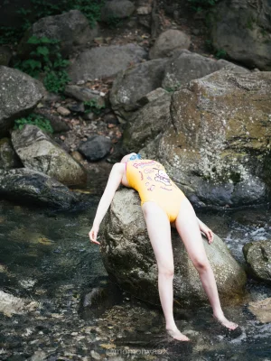 雫しずく《夏の小川》主题写真：72张全套美图