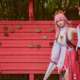前羽《八重神子Cosplay集》主题写真：36张全套美图