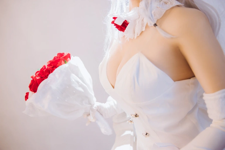 日奈娇(椎名莜)《少女前线 G36C 花嫁》主题写真：40张全套美图