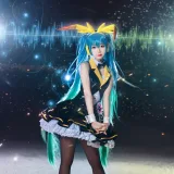 面饼仙儿《初音Miku》主题写真：19张全套美图