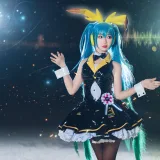 面饼仙儿《初音Miku》主题写真：19张全套美图