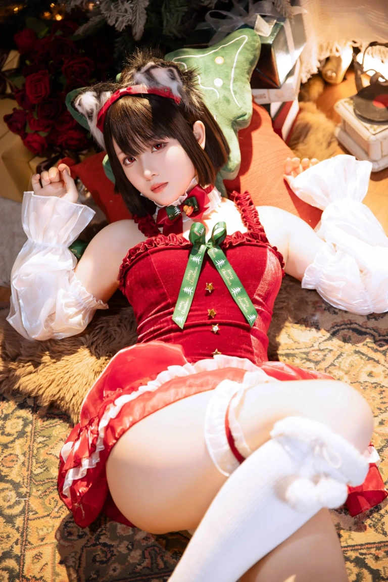 屿鱼《[Patreon] 2023年12月套图会员合集》主题写真：57张全套美图