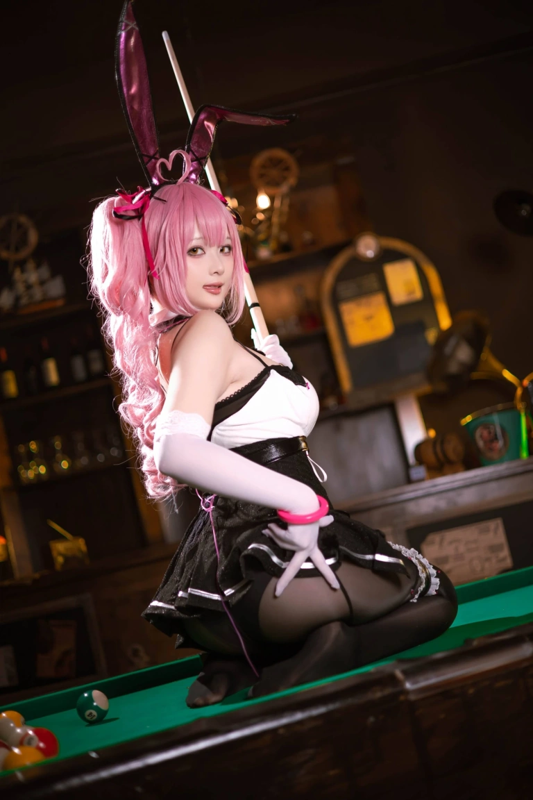 屿鱼《[Patreon] 2023年12月套图会员合集》主题写真：57张全套美图