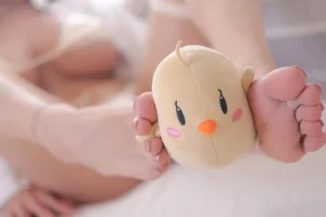 桜满三时《碧蓝航线 大凤 泳装》主题写真：135张全套美图