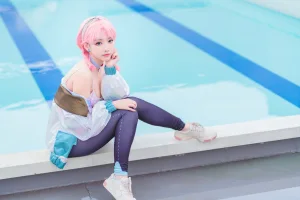宮本桜《蓝毒》主题写真：16张全套美图