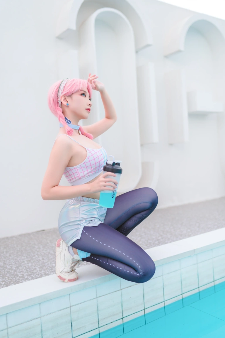 宮本桜《蓝毒》主题写真：16张全套美图