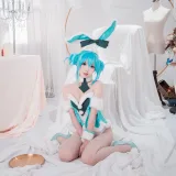 面饼仙儿《初音兔女郎》主题写真：17张全套美图