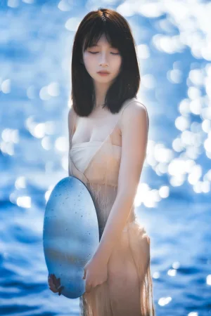 清青琴玖《搁浅》主题写真：23张全套美图