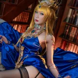 阿包也是兔娘《白枪呆同人睡衣》主题写真：25张全套美图