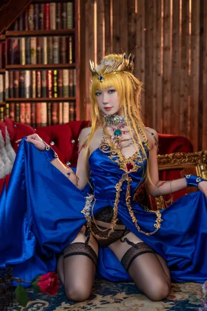 阿包也是兔娘《白枪呆同人睡衣》主题写真：25张全套美图