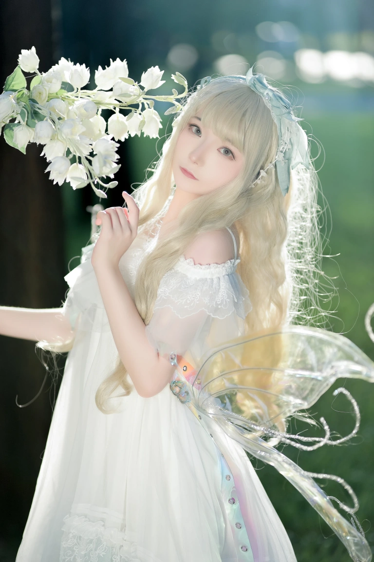 是三不是世《林中精灵》主题写真：27张全套美图