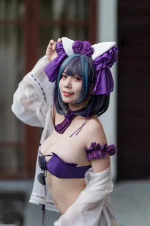 末夜《舰长 柴郡泳装》主题写真：31张全套美图