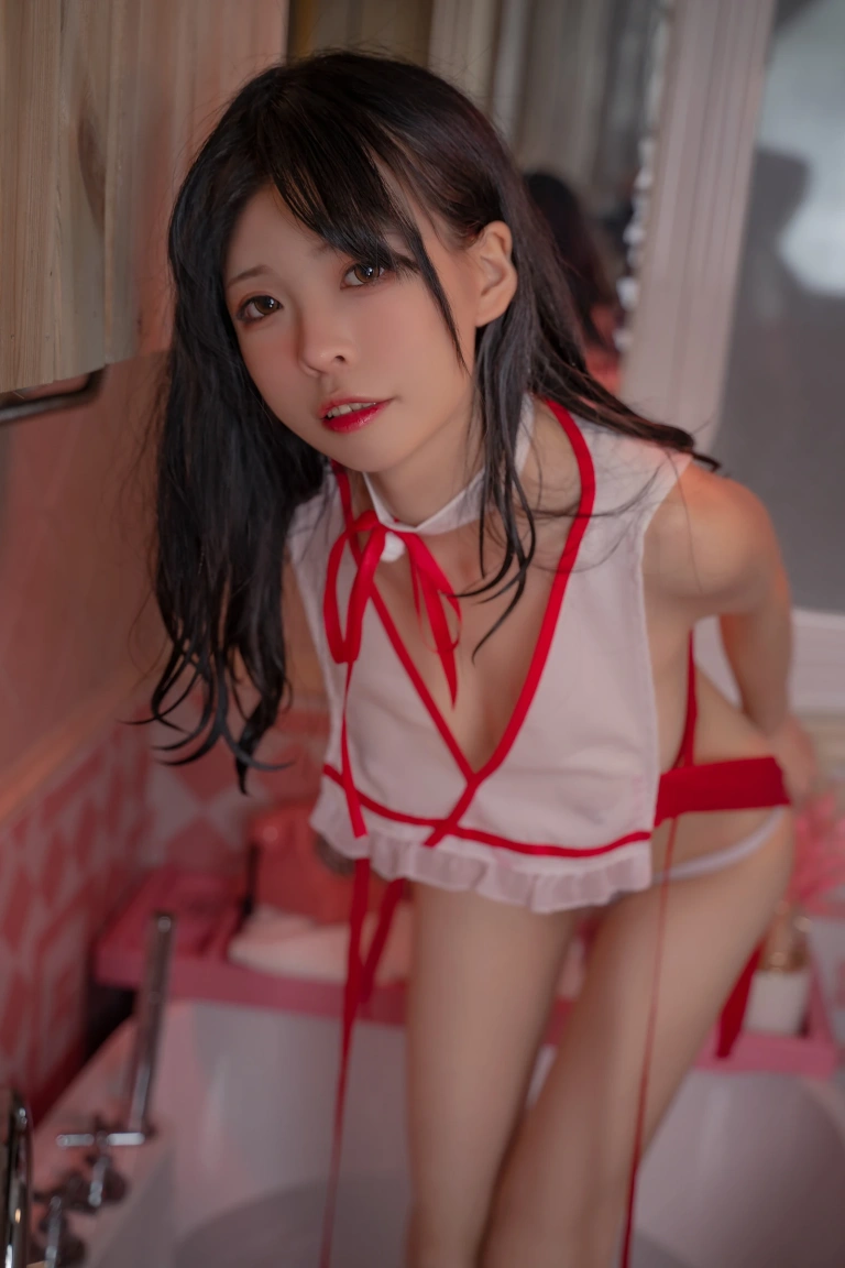 可可老师《入浴巫女》主题写真：32张全套美图，含1个视频