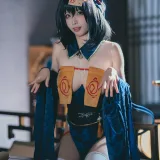 三無人型《华甲僵尸》主题写真：34张全套美图
