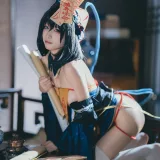 三無人型《华甲僵尸》主题写真：34张全套美图