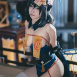 三無人型《华甲僵尸》主题写真：34张全套美图