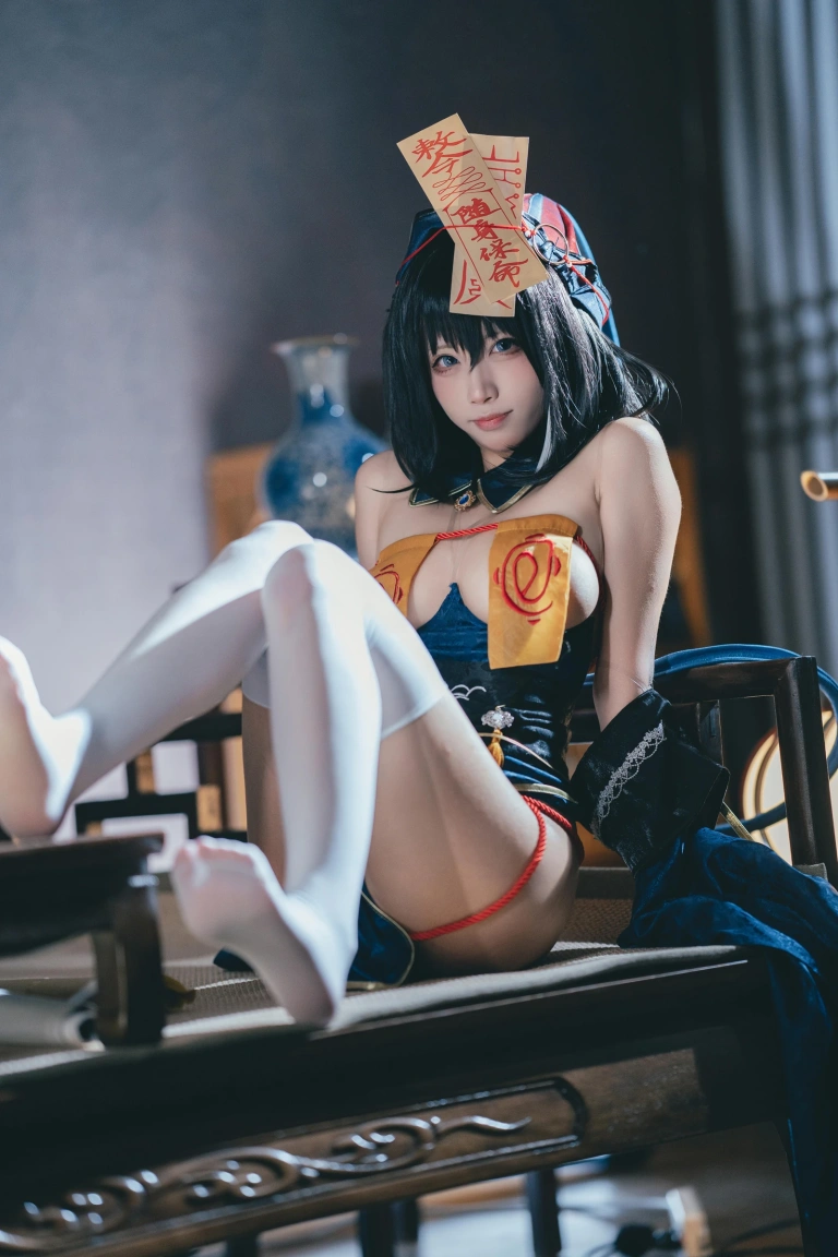 三無人型《华甲僵尸》主题写真：34张全套美图